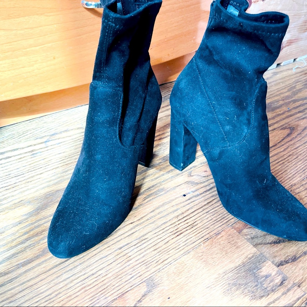 Never worn—like new but without tags